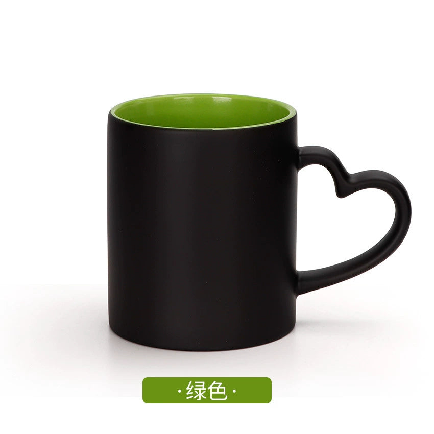 11oz Eco-Friendly Glossy Sublimation Magic Mug with Heart Handle-11oz心柄内彩变色杯