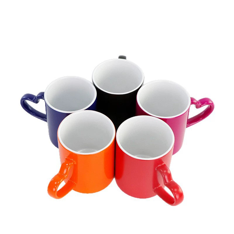 11oz Sublimation Magic Mug Sublimation Blank Color Changing Mug With Heart Handle-11oz心柄亮光变色杯